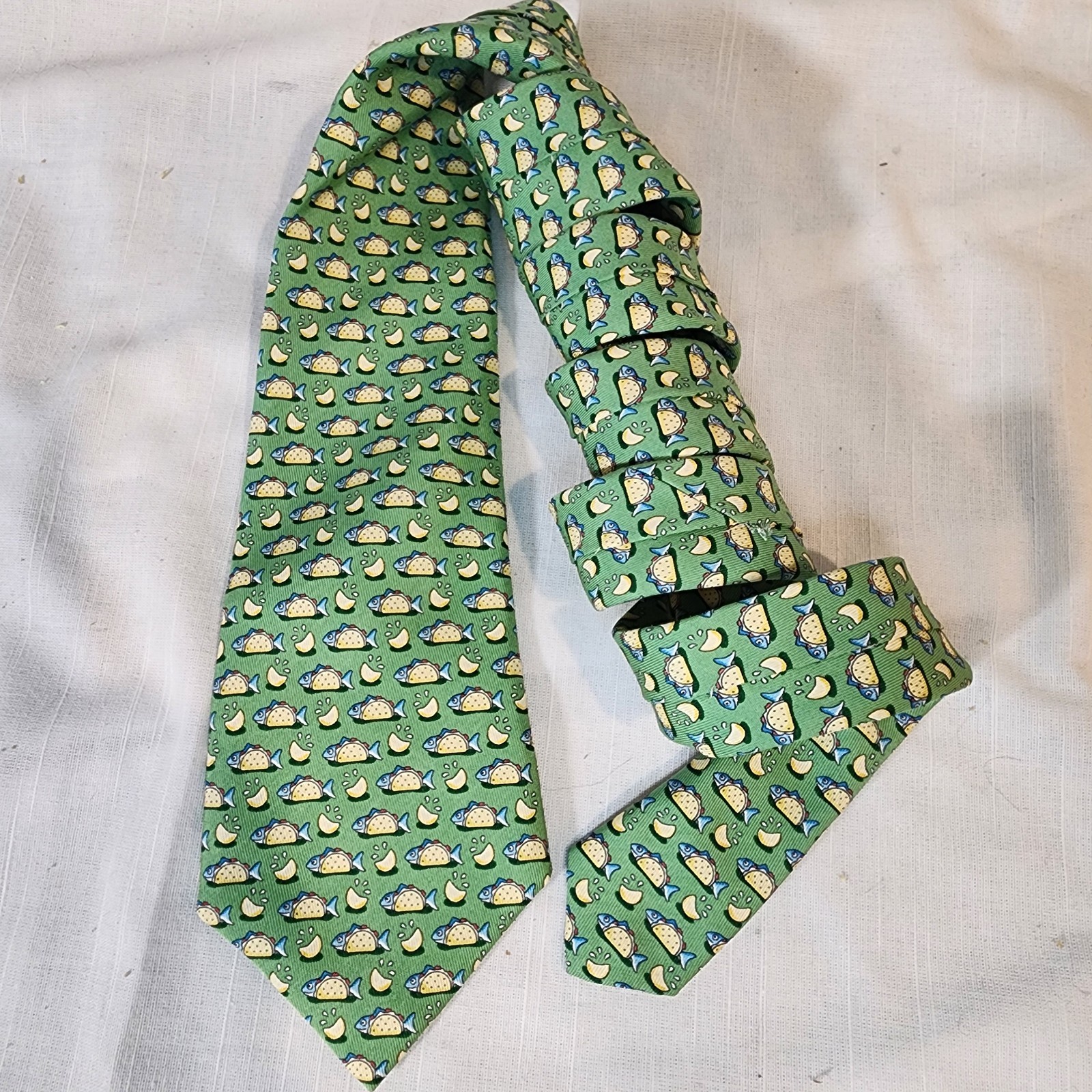 Vineyard Vines, Shep & Ian, Boy's Silk Necktie, Green, Fish Tacos, USA, Nice!
