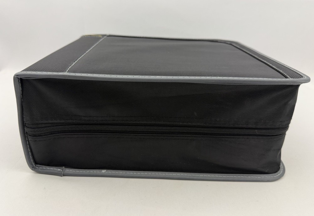 Targus Matrix 320 CD, DVD, Blu Ray, Video Game Storage Case