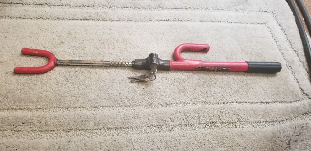 Steering Wheel Anti-Theft Lock