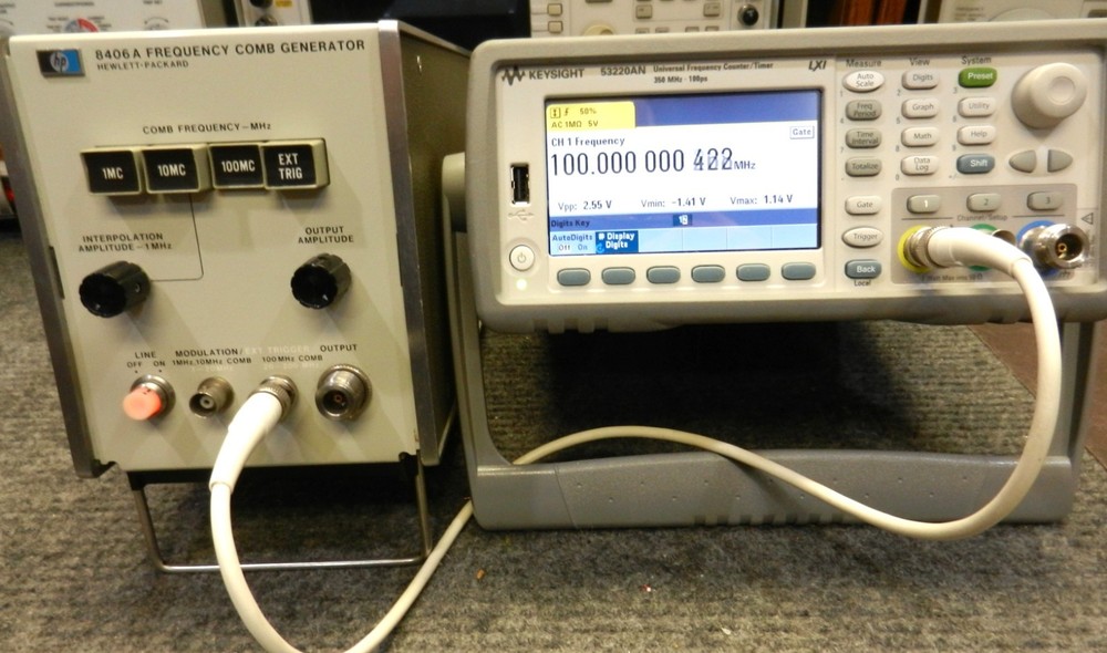 HP 8406A Frequency Comb Generator