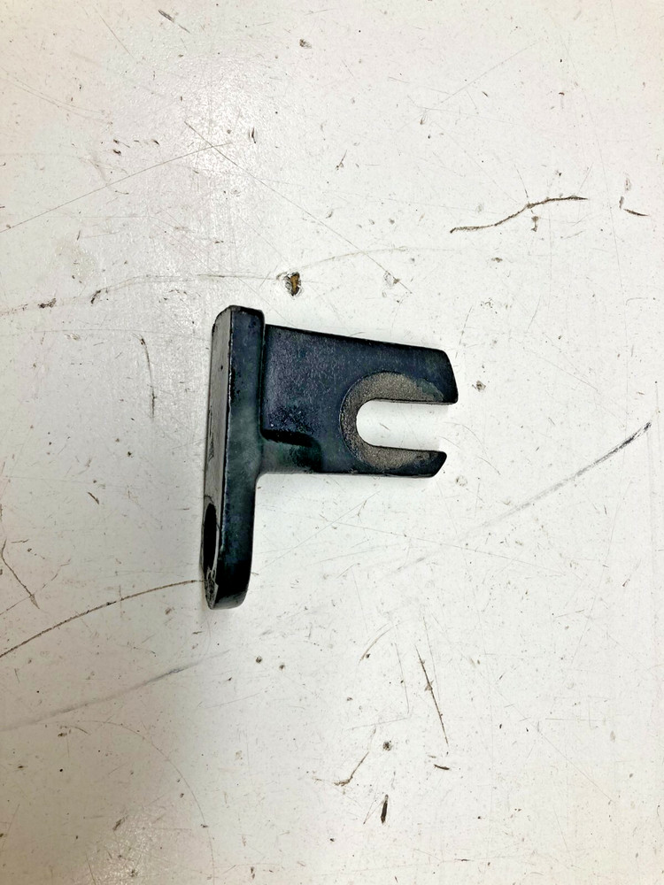 C6a MERCRUISER STARTER MOUNTING BRACKET 87300T