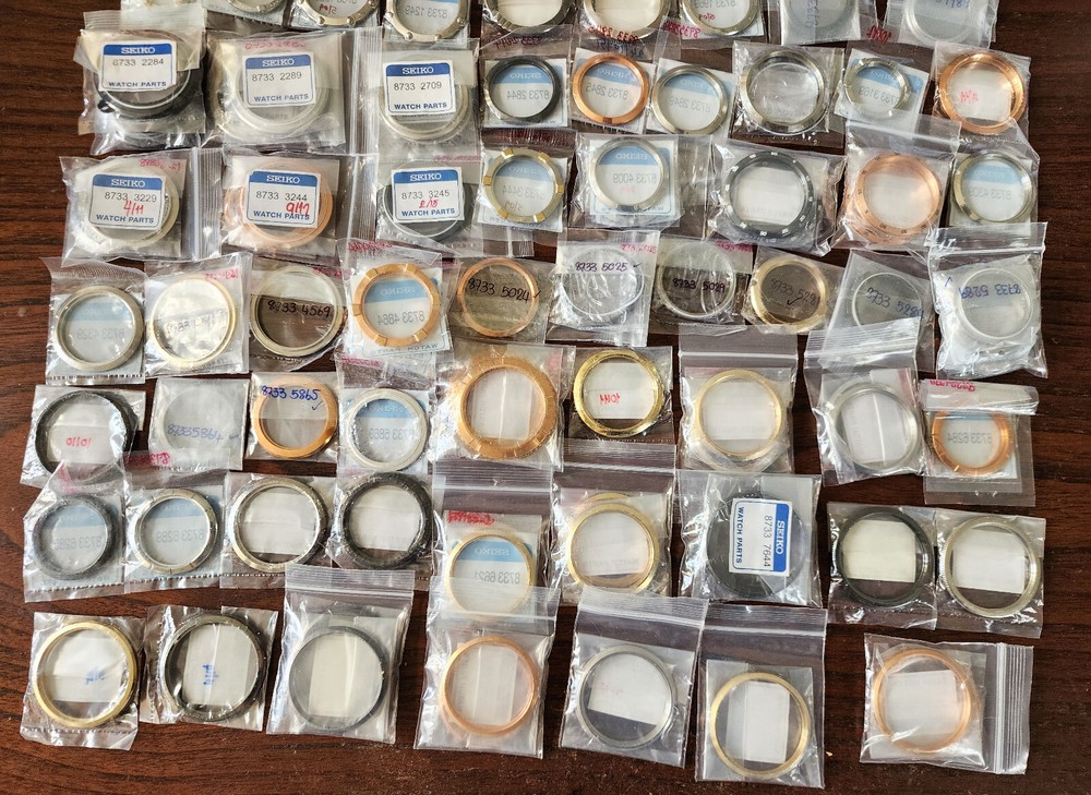 NOS ORIGINAL SEIKO BEZEL 8733 ASSORTED MODEL Drop down choose.