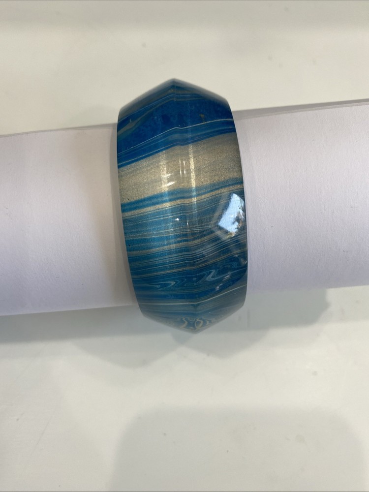 vintage chunky Blue Plastic Marbleized Bangle Bracelet