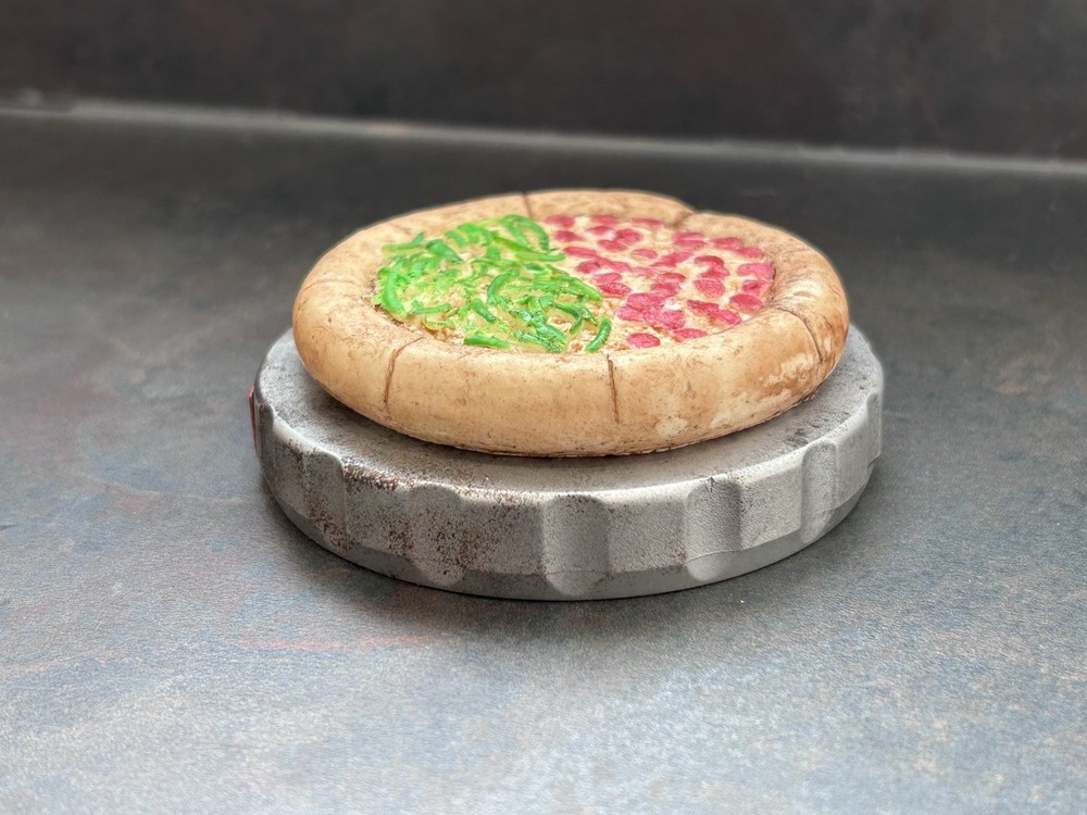 BTTF 2 Back To The Future 2 Pizza Replica Prop Pre Hydrated Version solid resin