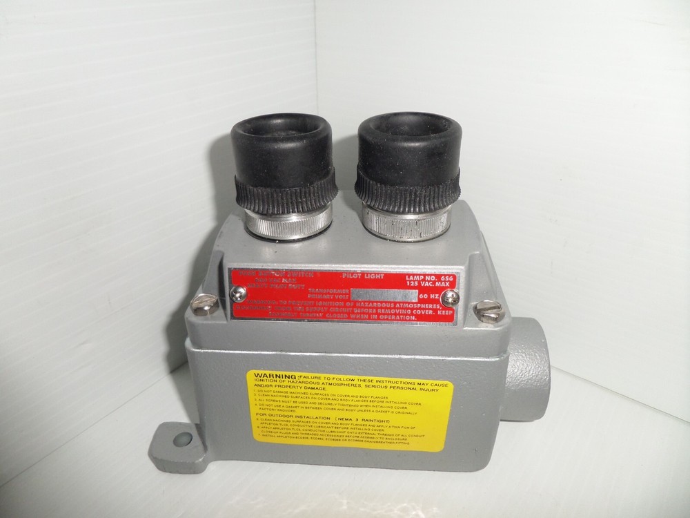 ⭐NEW IN BOX⭐ APPLETON EFDB110DU2 EXPLOSION PROOF START/STOP PUSH BUTTON 1"