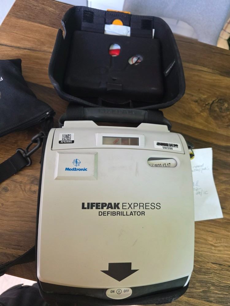 AED Lifepak Express