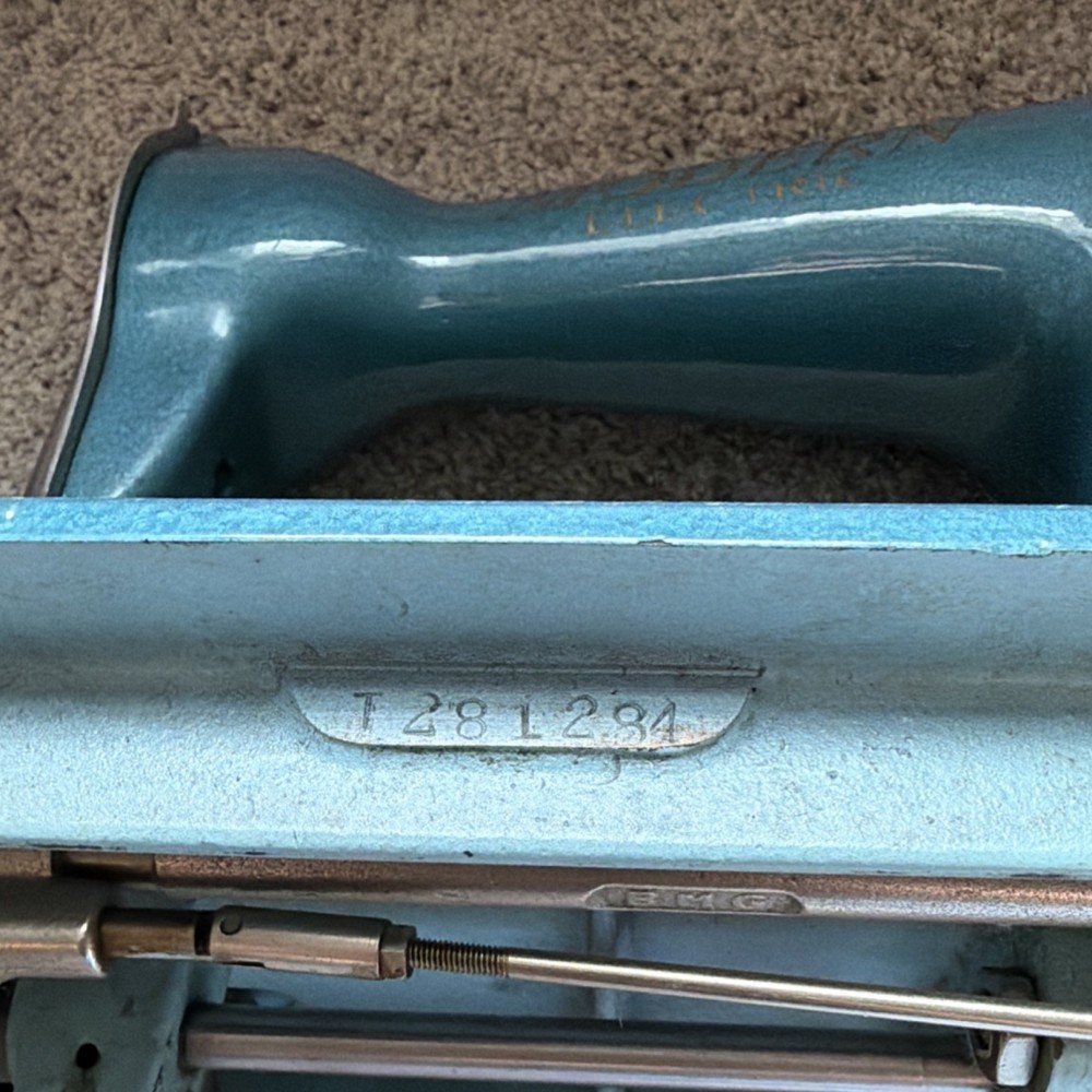 Modern Electric Precision Built Sewing Machine Teal