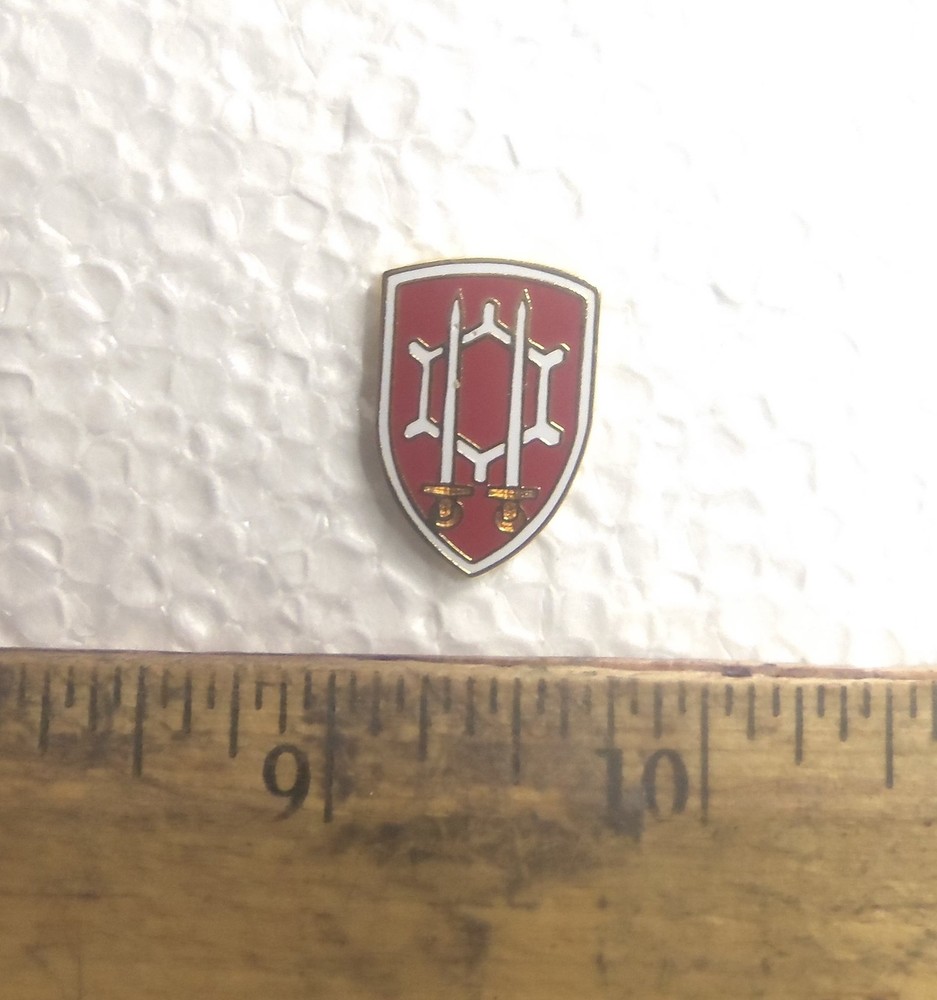US Army - Engineers Command Vietnam Pin