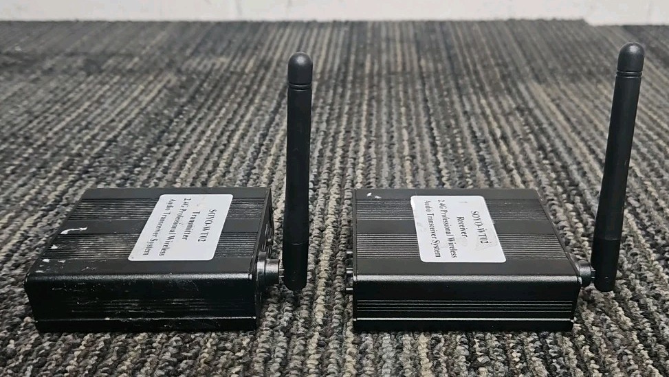 (2) Soyo-WT02 Receiver 2.4G Professional Wireless Audio Transceiver
