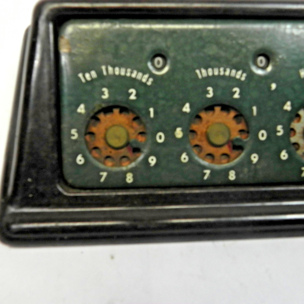 Vintage LIGHTNING CO. ADDING MACHINE with box