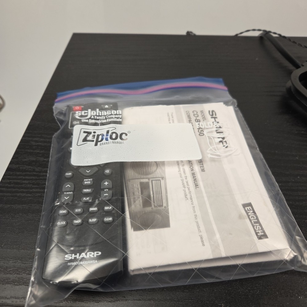 Sharp Compact Disc Stereo 5 CD Changer CD-BH350 AM/FM Bluetooth USB