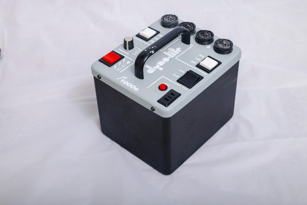 Dynalite M1000XR Power Pack- USED