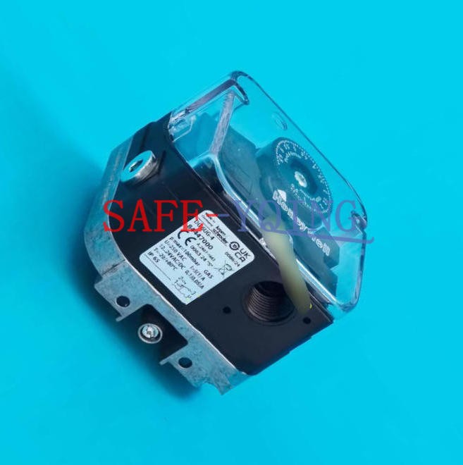1PCS Krom Schroder DG6UG-4 Pressure Switch NEW