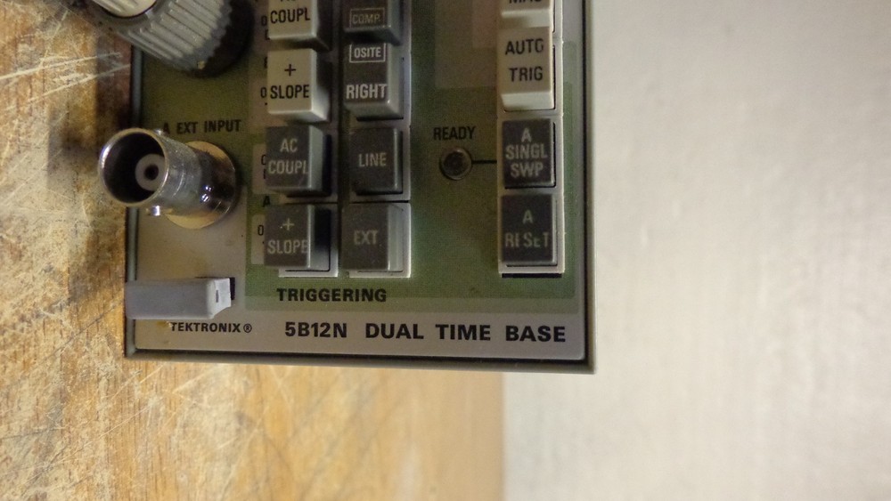 Tektronix 5B12N Dual Time Base Module