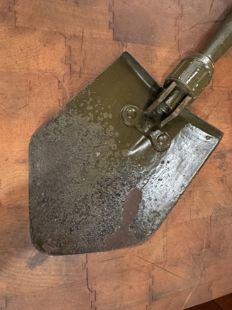 ORIGINAL WWII US ARMY M1943 COMBAT FIELD FOLDING SHOVEL