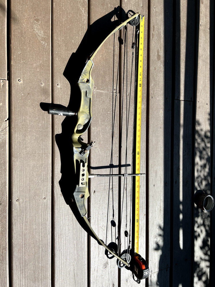 Bear Flare II Compound Bow Camo