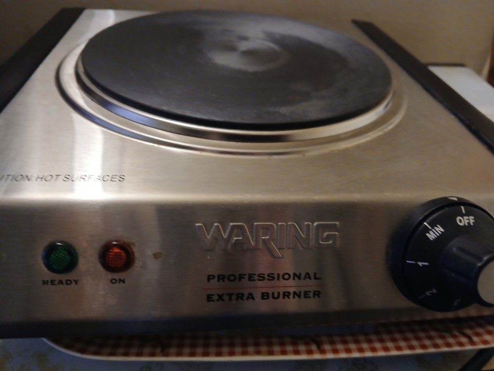 Waring WEB300 1300Watts Single Burner-Used