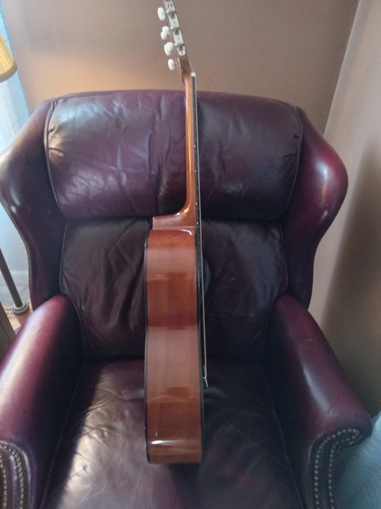 VERY NICE Lotus Lc-30 Classical Guitar