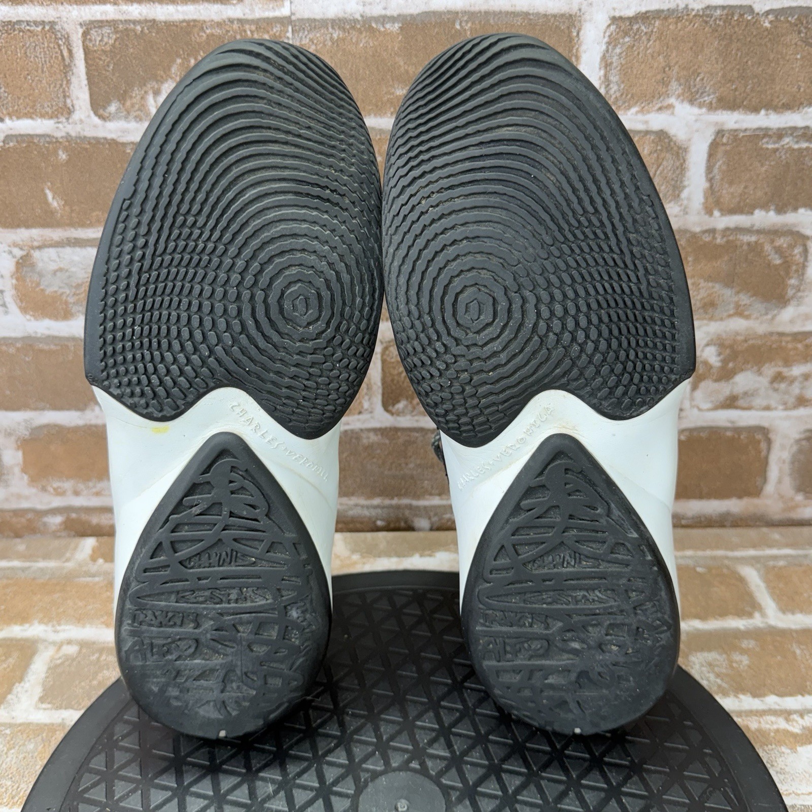 Nike Freak 2 Naija Giannis Basketball Shoes Green CN8575-002 Boys Youth Size 7Y