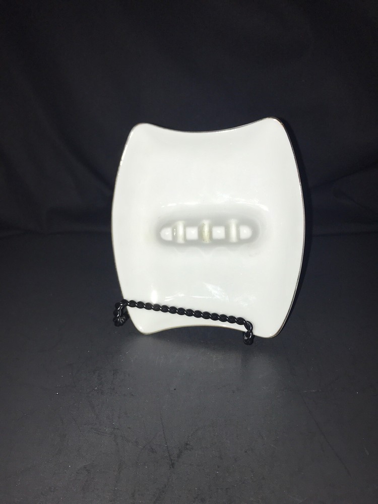 mid century modern White Ash Tray