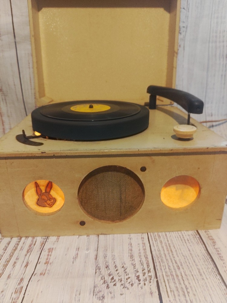 Vintage Junior Jukebox Record Player Phonograph