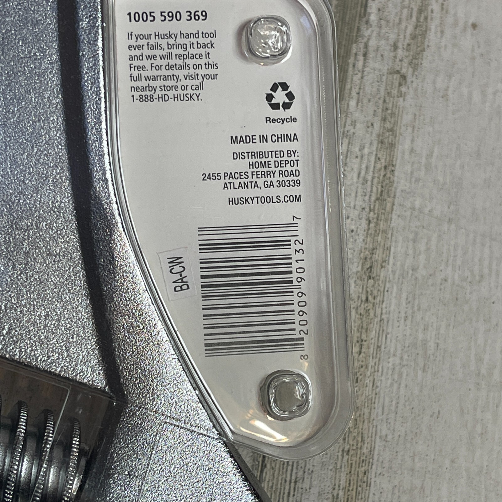 New HUSKY 18" Long Adjustable Wrench 2-1/16" Large Jaw Capacity Anti-Slip