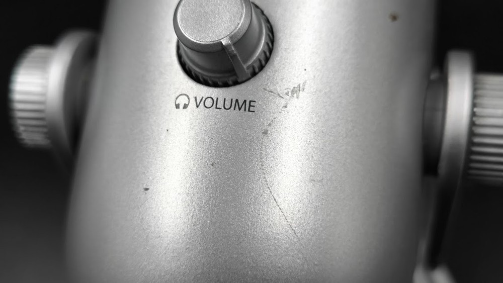 Blue Yeti Working Silver Microphone Used