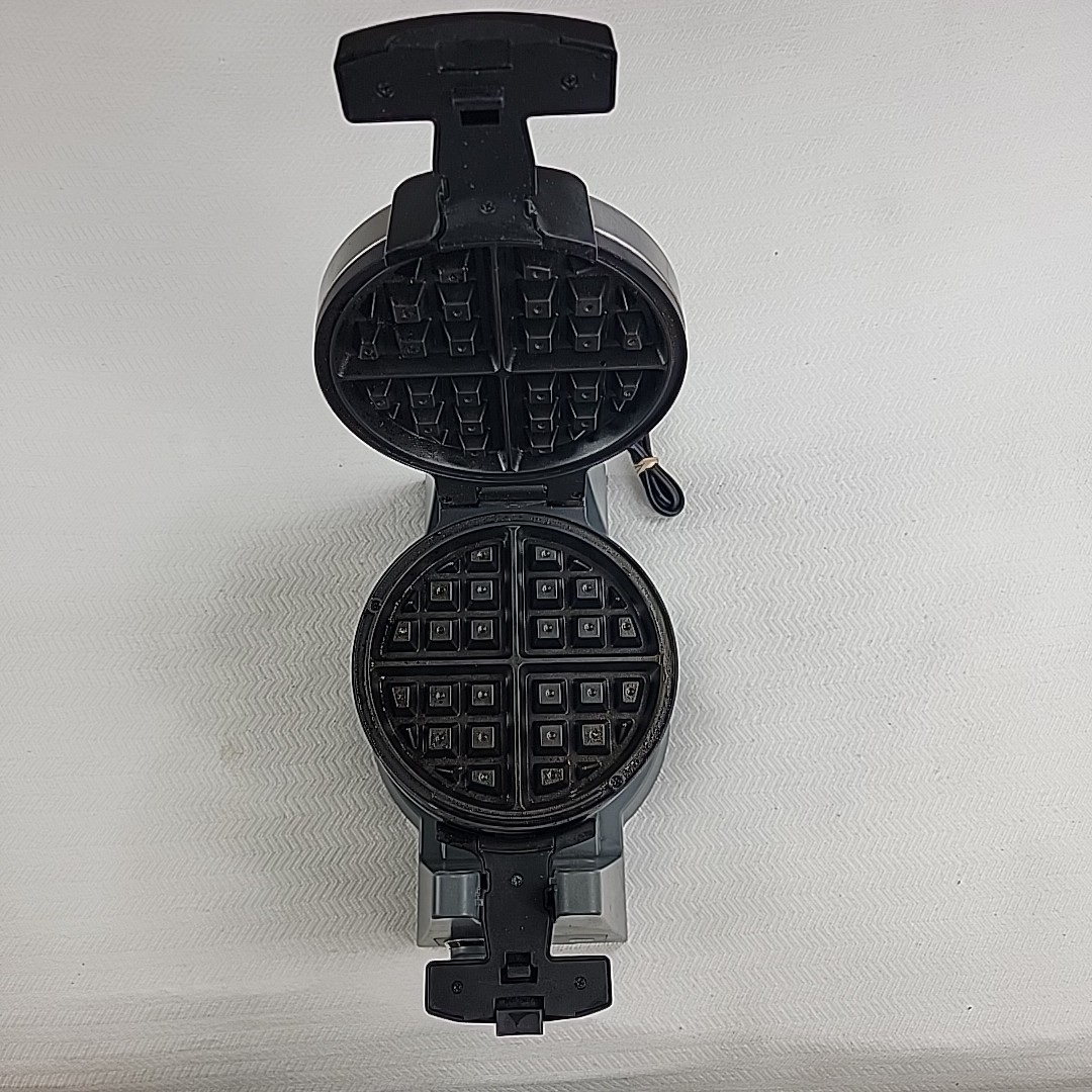 CRUX Double Rotating Belgian Waffle Maker GH-6200A Nonstick Stainless Dent Works