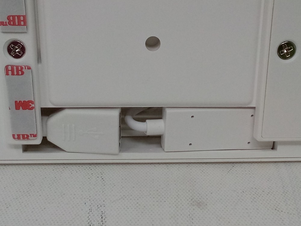 Google Nest Mini- mountable