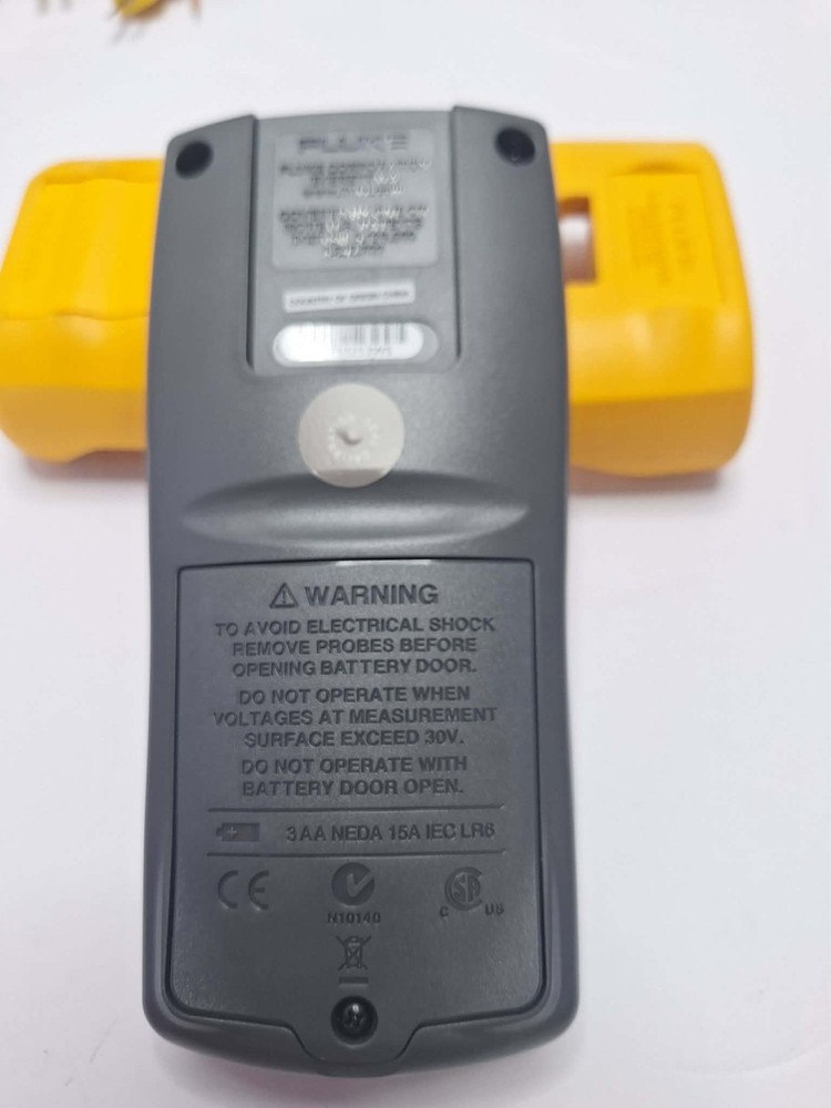 Fluke 51/52 II Dual Input Digital Thermometer