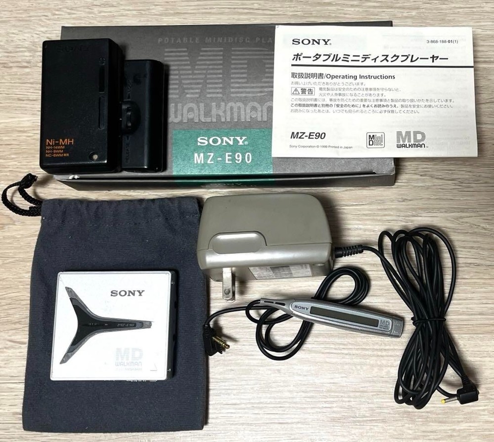 SONY Portable MD player MD Walkman MZ-E90 Used Operation confirmed