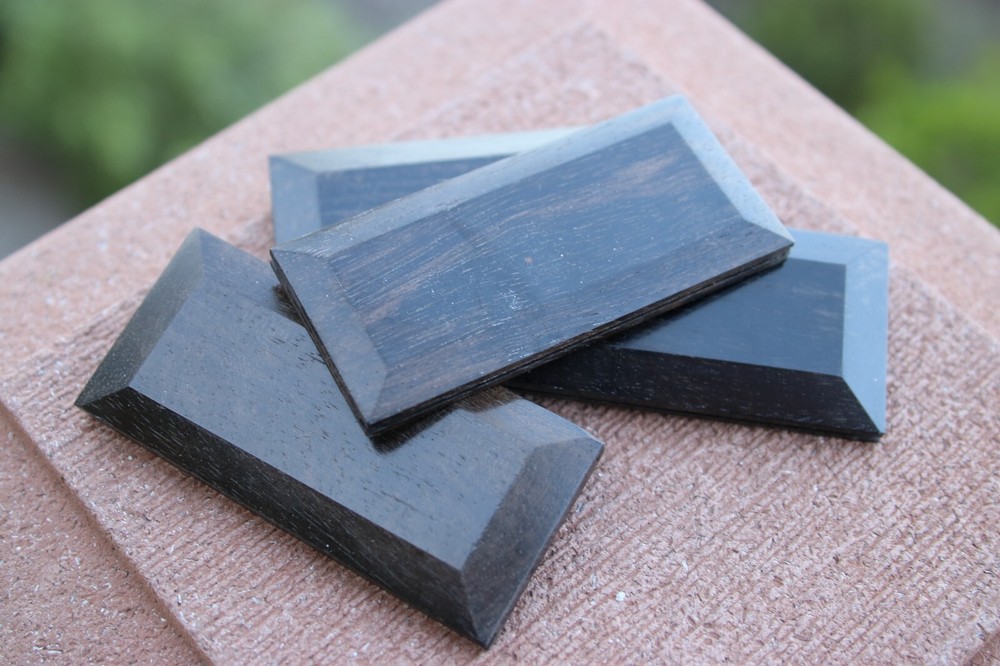 Dell Arte Ebony insert for tailpiece Polished Ebony