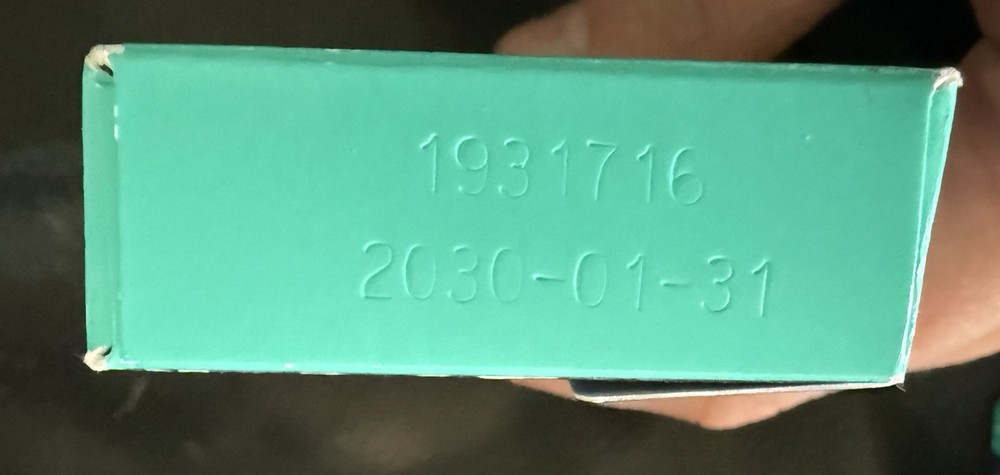 Breathe Right Extra Strength Clear - 6 Boxes Clear Strips. 48 Total