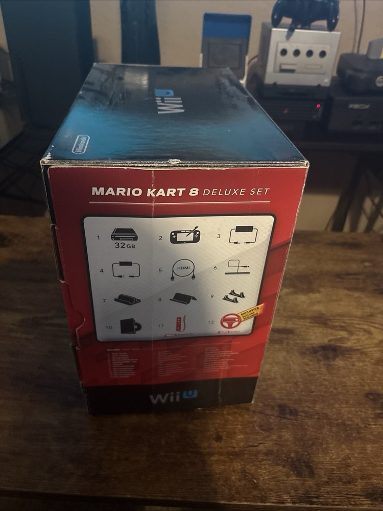 NINTENDO WII U MARIO KART 8 BUNDLE VIDEO GAME CONSOLE BOX ONLY *NO SYSTEM*