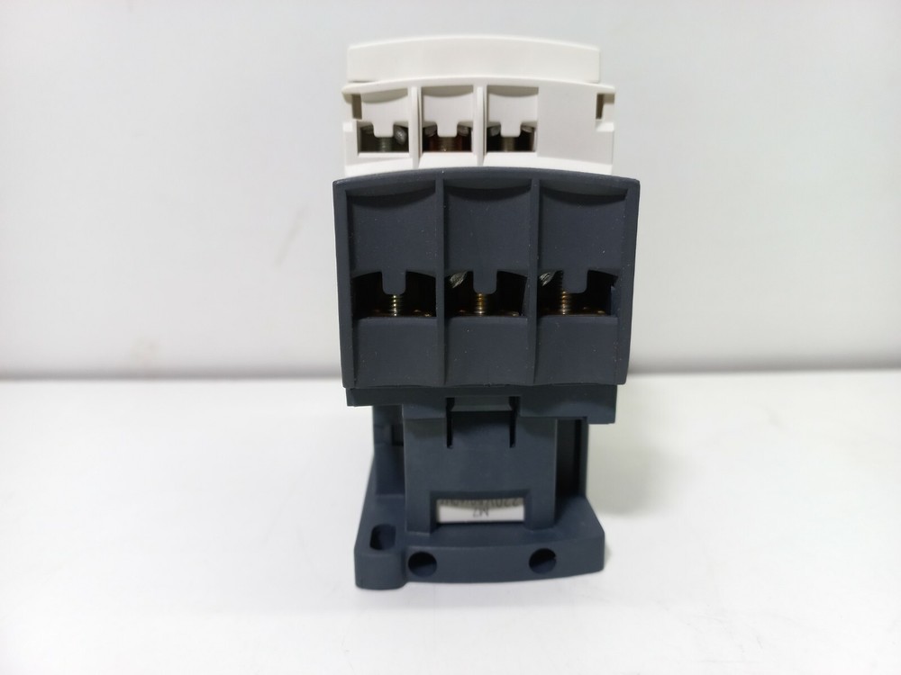 Telemecanique LC1D25M7 Contactor