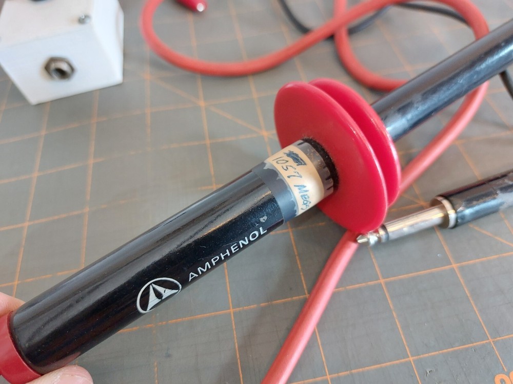 Amphenol High Voltage Probe