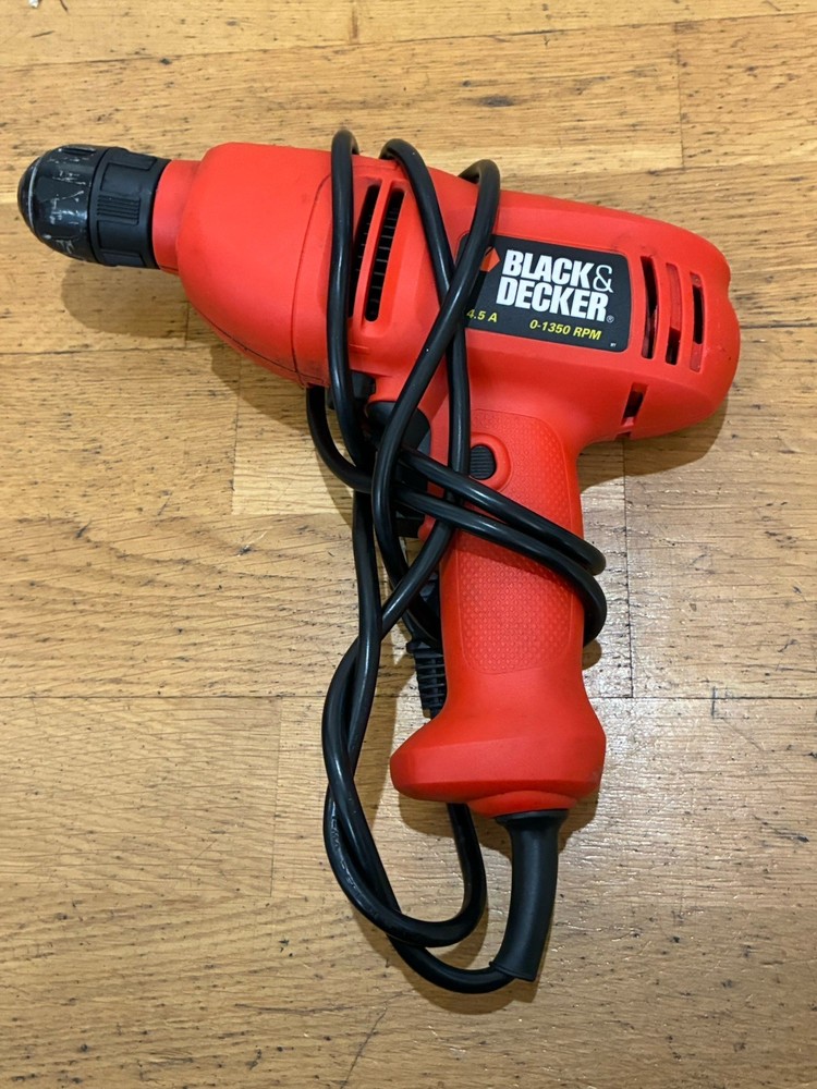 Black & Decker DR200 4.5A 3/8-Inch Corded Variable Speed Electric Power Drill