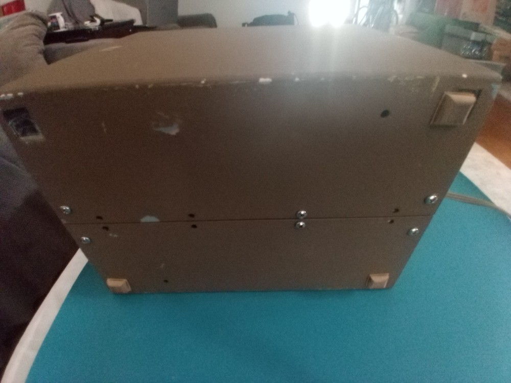 Heathkit IO-102 Oscilloscope -- powers up, needs calibration and refurbishment