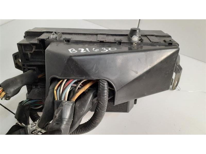 Used Fuse Box Engine fits: 2004 Subaru Legacy engine compartment 2.5 Grade A