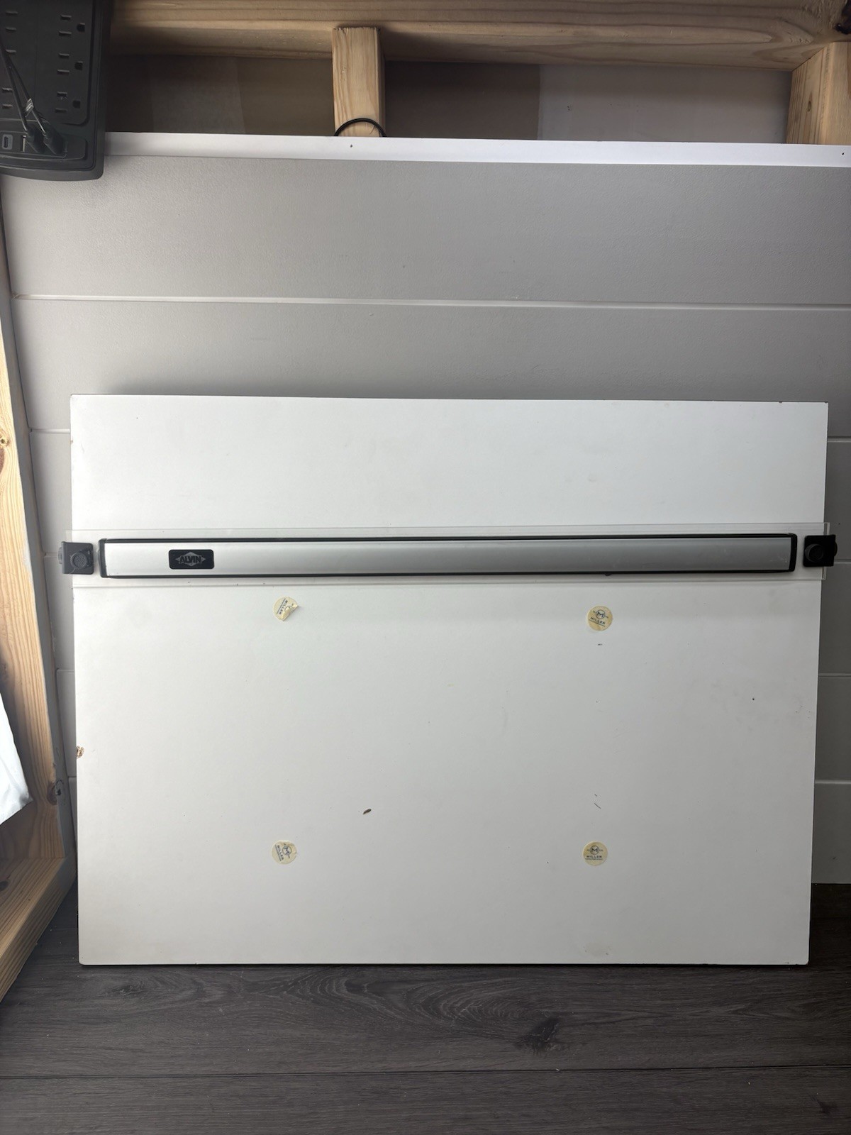 ALVIN Portable Drafting Board Size 20" x 26" Model PXB26