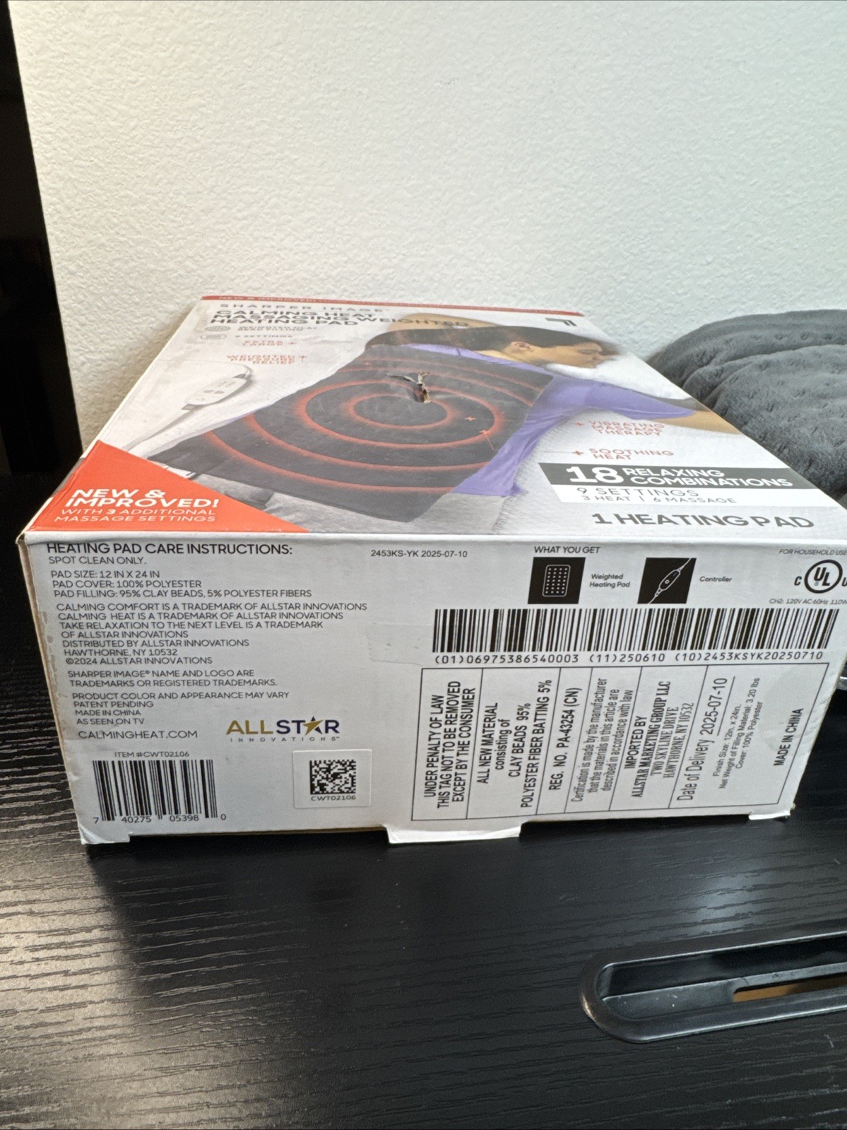 Sharper Image Calming Heat Massaging Weighted Heating Pad 24"x12" (3980) F1A