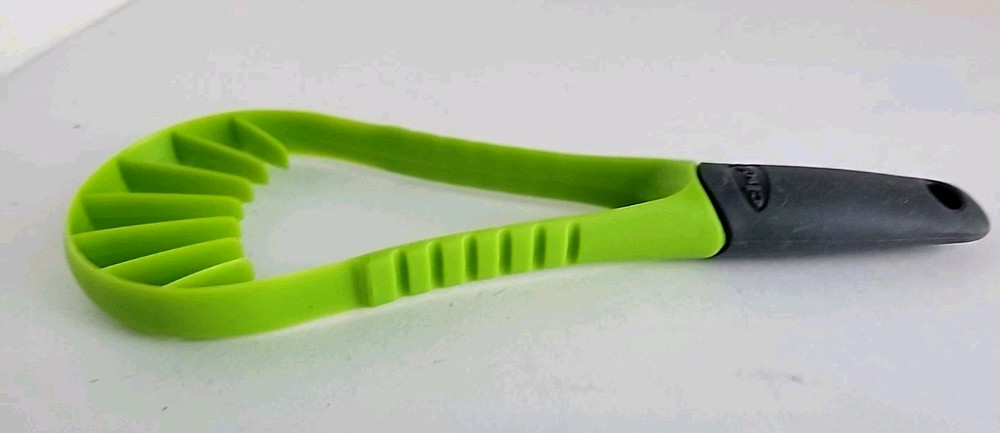 Chef'n Green Plastic Avocado Slicer - 7.5"L