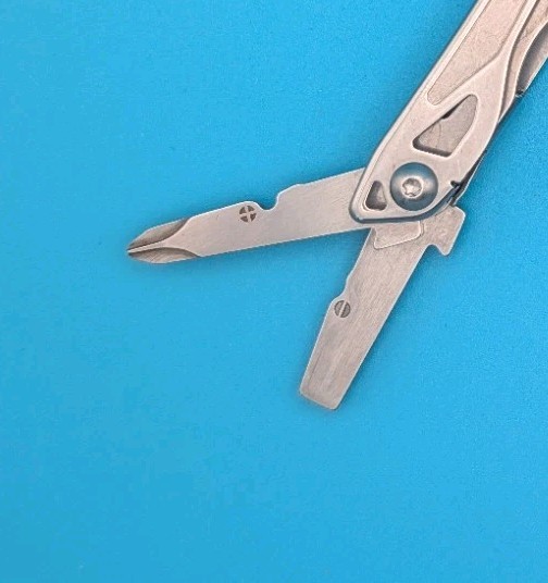 LEATHERMAN WINGMAN MULTI-TOOL! FAST SHIPPING!