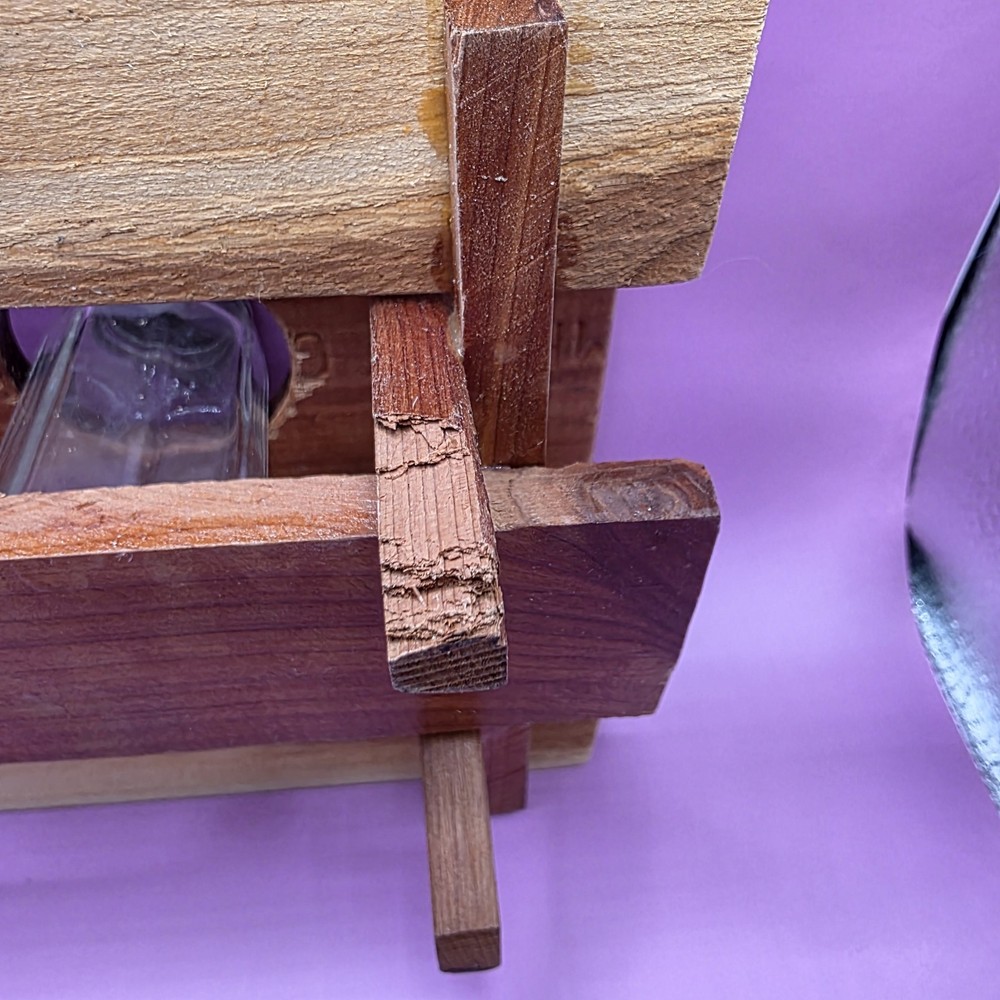 Cedar Salt & Pepper Shaker Picnic Table Holder.