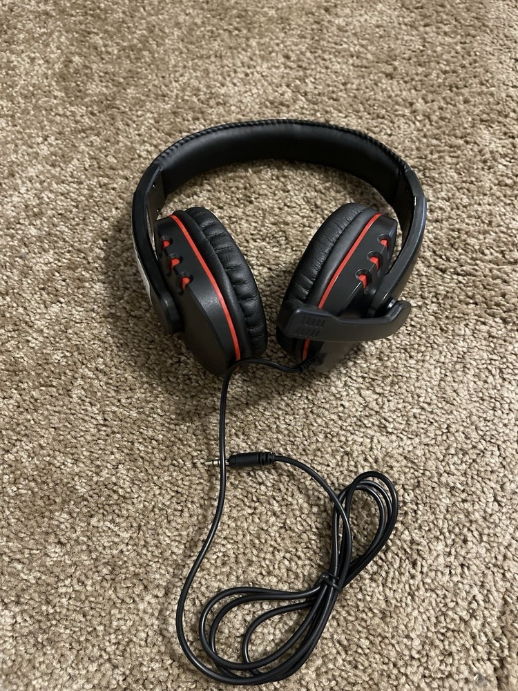 Wired gaming headset with mic for PS4, PS5, Xbox , Switch & PC Noise Canceling