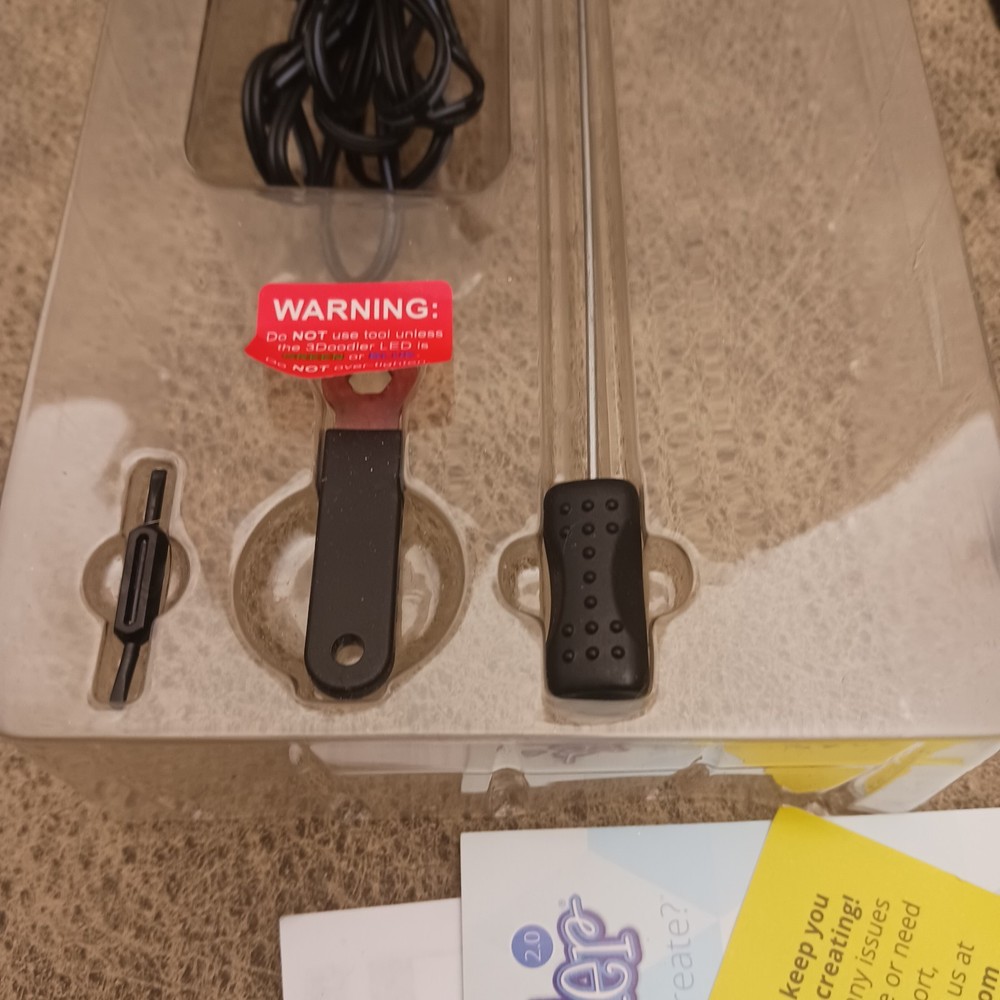 3Doodler 2.0 3D Printing Pen Bundle Extras Untested 2 Pens Powers On READ