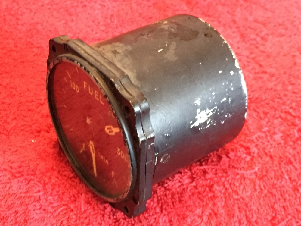 THE LIQUIDOMETER CORP FUEL QUANTITY INDICATOR P/N EA150-24 VINTAGE