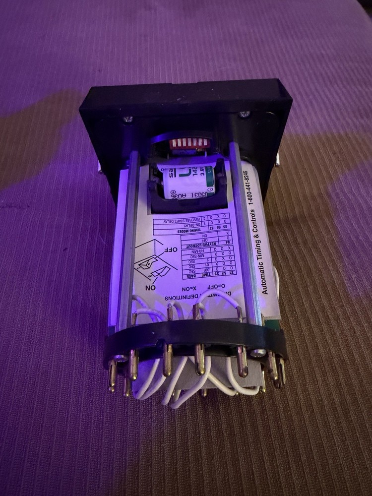 ATC 655-8-3001 TENOR Industrial Timer Controller 240VAC Multi-Function Relay