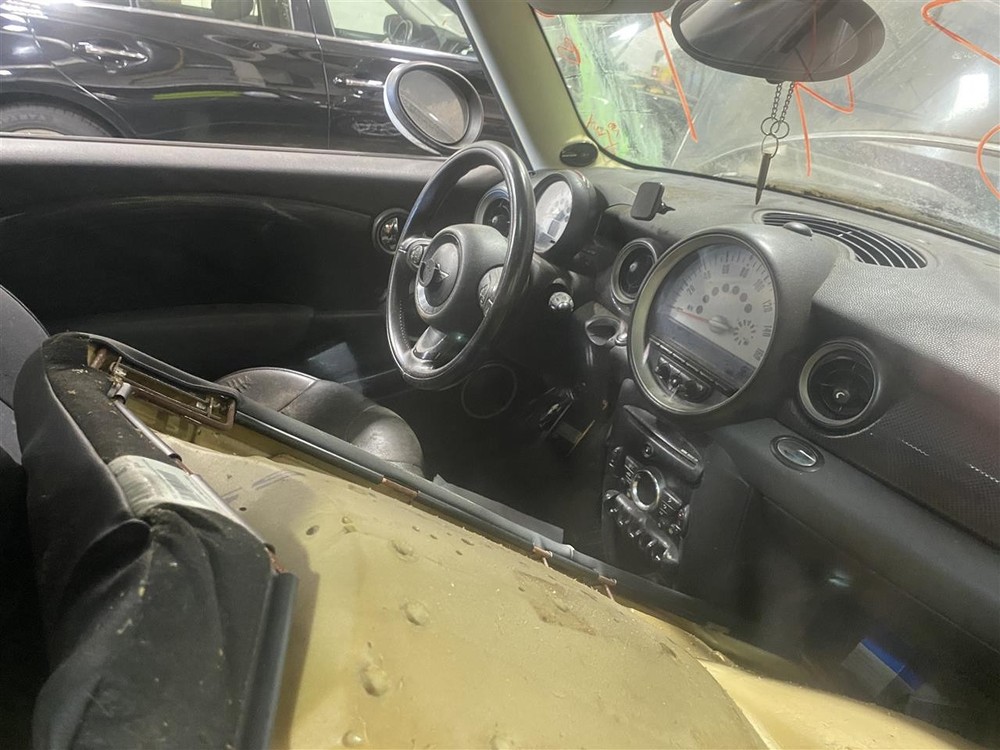 Used A/C Selector Switch fits: 2012 Mini COOPER w/AC w/automatic temperature con