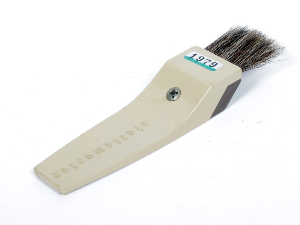 Staticmaster ionizing dust brush with box #1979